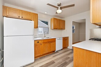 5934 N Lydell Ave in Whitefish Bay, WI - Building Photo - Building Photo