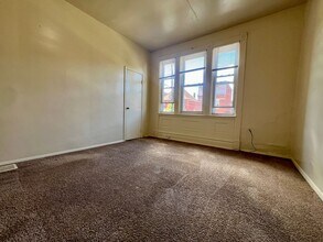 3322 Ward St in Pittsburgh, PA - Building Photo - Building Photo