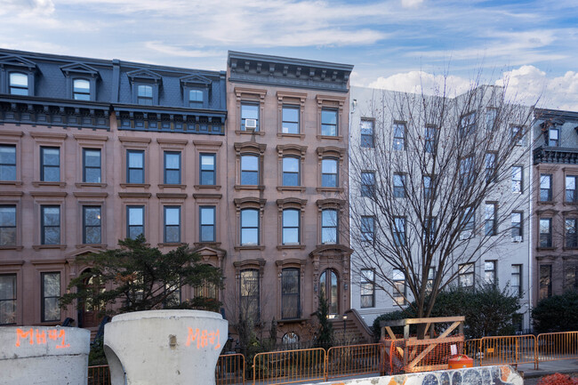 214 Park Pl in Brooklyn, NY - Building Photo - Building Photo