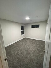 1401 E Hardcastle Ave in Woodburn, OR - Building Photo - Building Photo