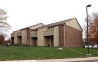 Willow Glen South in Beech Grove, IN - Foto de edificio - Building Photo