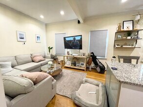 174 Bolton St, Unit 2 in Boston, MA - Building Photo - Building Photo