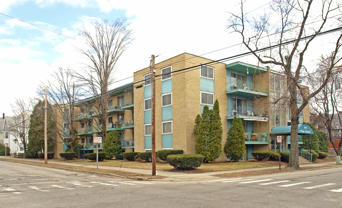 The Parke Central in Manchester, NH - Building Photo