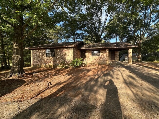 property at 16647 AR 7