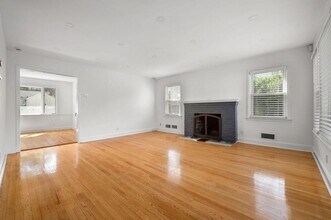 82 Linden Ave in Pelham, NY - Building Photo - Building Photo