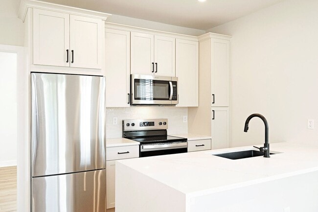 property at 917 Belmont Ave