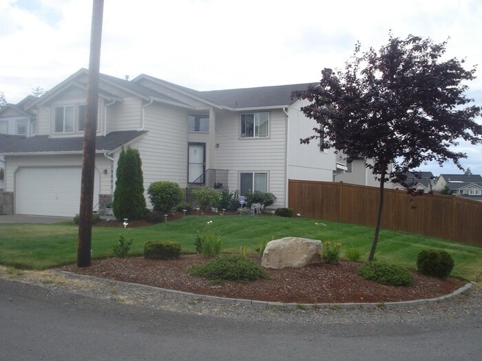 19802 16th Ave Ct E in Spanaway, WA - Building Photo