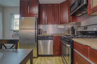 397 1st St in Jersey City, NJ - Building Photo - Building Photo