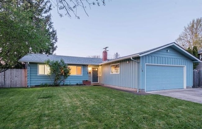 property at 925 NW Beca Ave