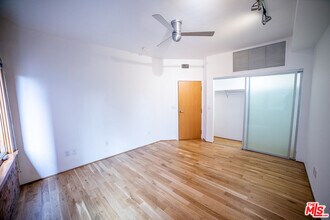 8 Brooks Ave in Los Angeles, CA - Building Photo - Building Photo