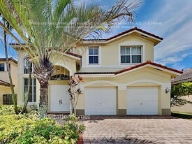 15392 SW 117th Ln in Miami, FL - Building Photo