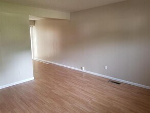 1245 Overbrook Dr in Kent, OH - Building Photo - Building Photo