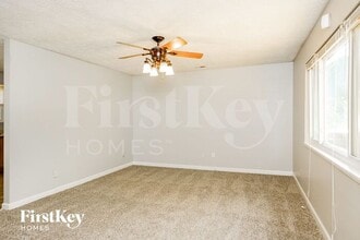 1050 Ross Ct in Franklin, IN - Building Photo - Building Photo