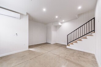 11841 Runnymede St in Los Angeles, CA - Building Photo - Building Photo