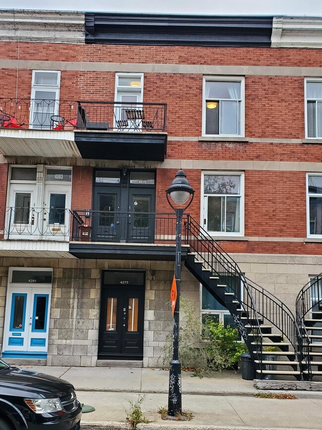 property at 4379-4379 Rue Berri