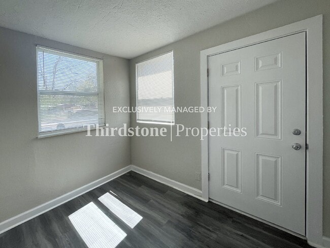 1002 Lawrence St in Jacksonville, FL - Building Photo - Building Photo