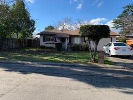 7110 Celia Ave in Sacramento, CA - Building Photo