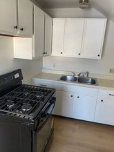 52 Forest St in Fall River, MA - Building Photo - Building Photo