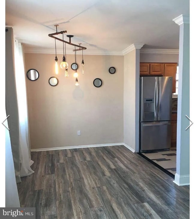 10849 Lockart Rd in Philadelphia, PA - Foto de edificio - Building Photo