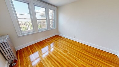 1634 Commonwealth Ave, Unit #22 in Boston, MA - Building Photo - Building Photo