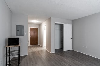Westgrove Tower Condominiums in Raleigh, NC - Building Photo - Building Photo