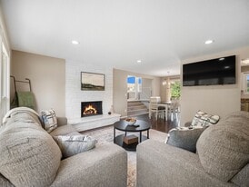 107 E Regina Ave in Spokane, WA - Building Photo