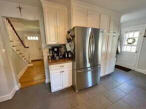 54 Highland Terrace in Stratford, CT - Building Photo - Building Photo