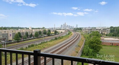 300 E 36th St, Unit A2 in Charlotte, NC - Building Photo - Building Photo