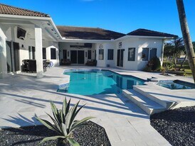 15802 SW 15th St in Weston, FL - Building Photo