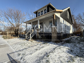 13940 McDougall in Detroit, MI - Foto de edificio - Building Photo