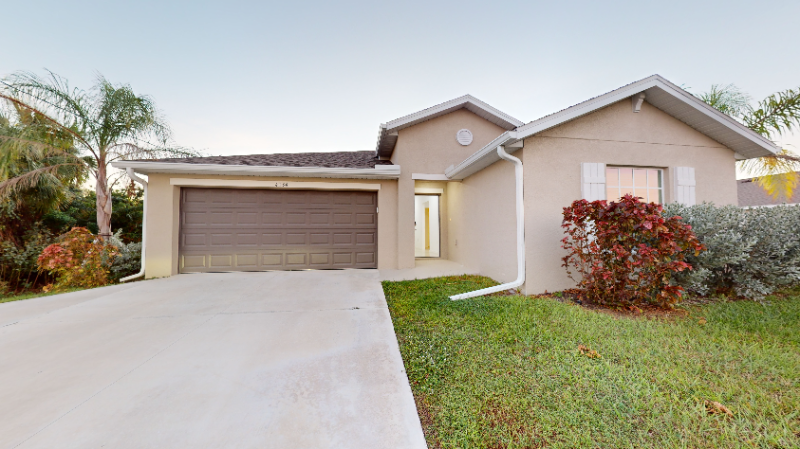 4134 E Gator Cir in Cape Coral, FL - Building Photo