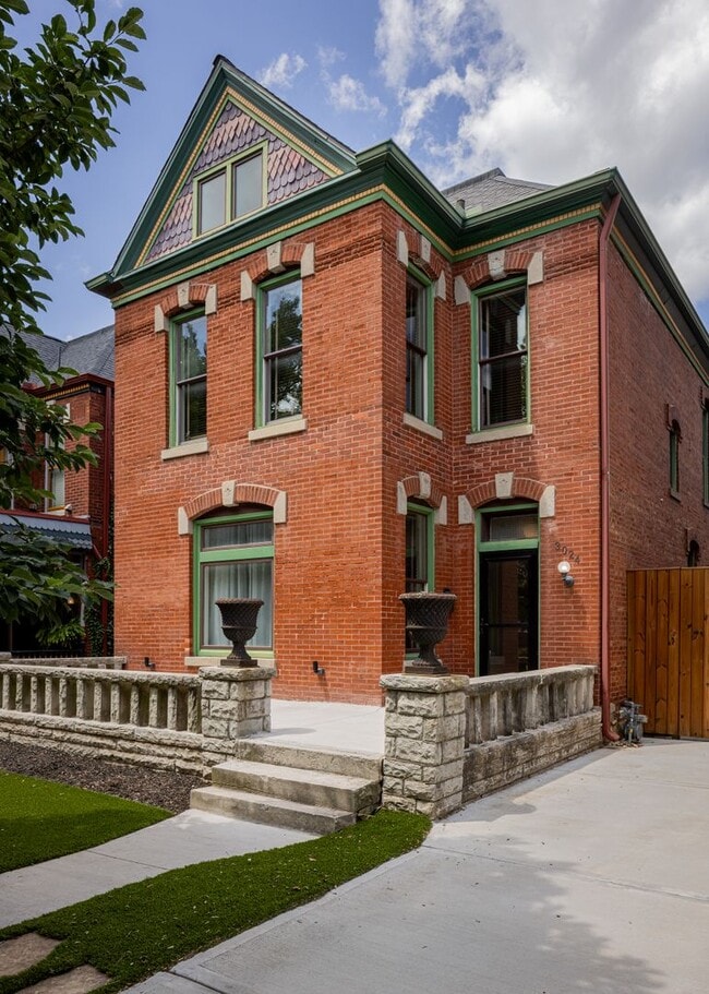 property at 3024 Grand Ave