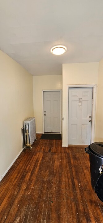 28 Bedford Ave, Unit 1 in Monticello, NY - Building Photo