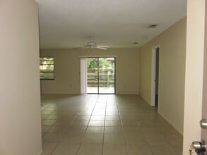 3019 Spirea St in Sarasota, FL - Building Photo - Building Photo