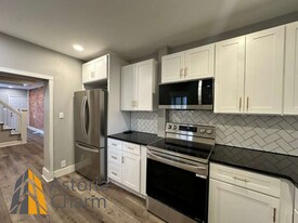 2220 Sidney Ave in Baltimore, MD - Building Photo