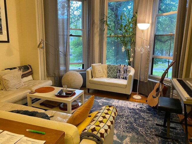 property at 385 Commonwealth Ave
