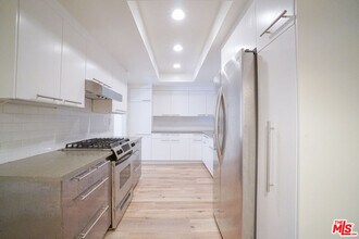 1534 N Formosa Ave in Los Angeles, CA - Building Photo - Building Photo