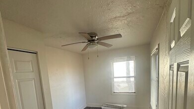 410 Ivanhoe Rd in Grayslake, IL - Building Photo - Building Photo