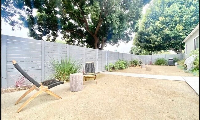 13117-13121 Venice Blvd
