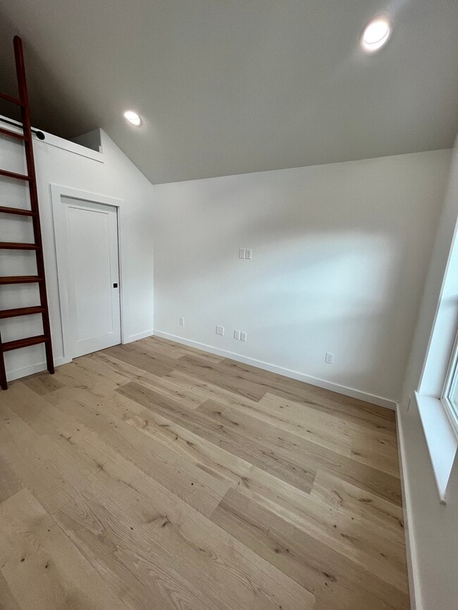 1144 Helena St in Richland, WA - Building Photo - Building Photo