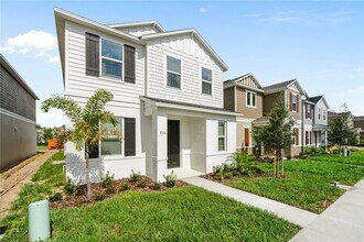 736 Overpool Ave in Davenport, FL - Building Photo - Building Photo