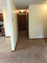 4674 Hayes Rd, Unit 4 in Madison, WI - Building Photo - Building Photo