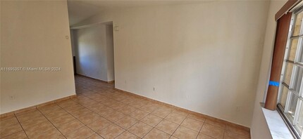 8100 W 28th Ct in Hialeah, FL - Building Photo - Building Photo