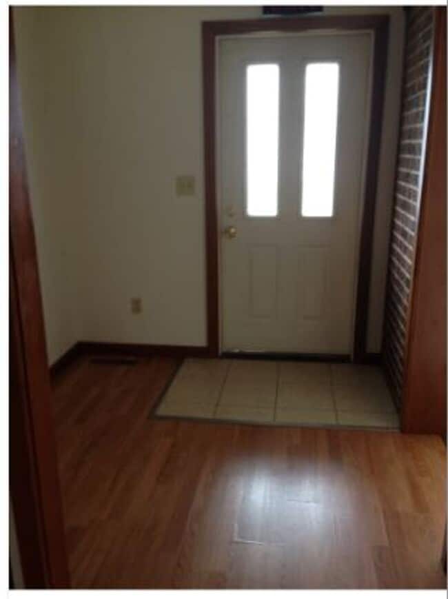 1175 Mt Vernon Rd in Newark, OH - Building Photo - Building Photo