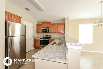 6826 Loma Secca in San Antonio, TX - Foto de edificio - Building Photo