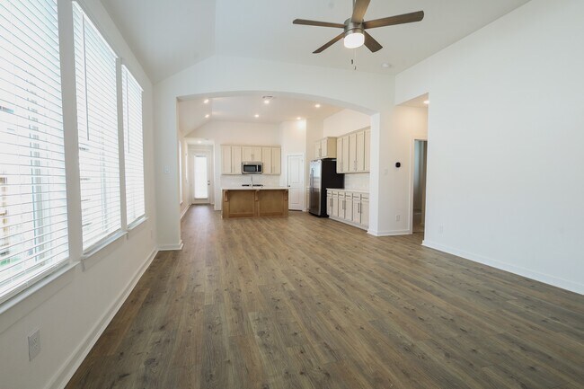 5043 Henry Merritt St in Rosenberg, TX - Building Photo - Building Photo