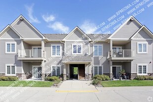14105 Airline Ave in Urbandale, IA - Building Photo