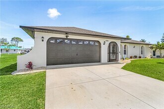 428 SW 37th St in Cape Coral, FL - Building Photo - Building Photo