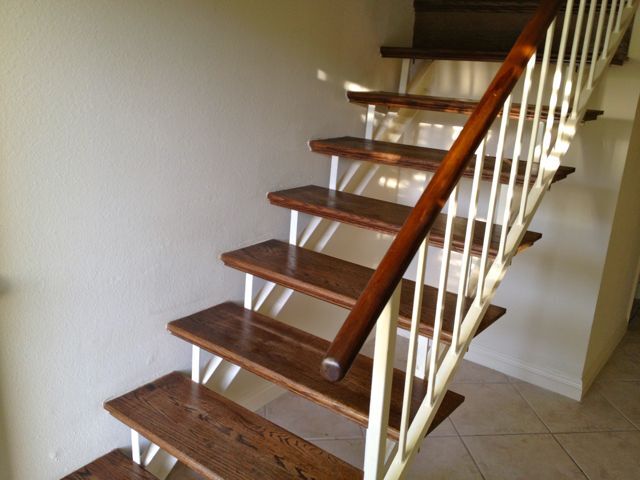 property at 32 Lakeview Cir