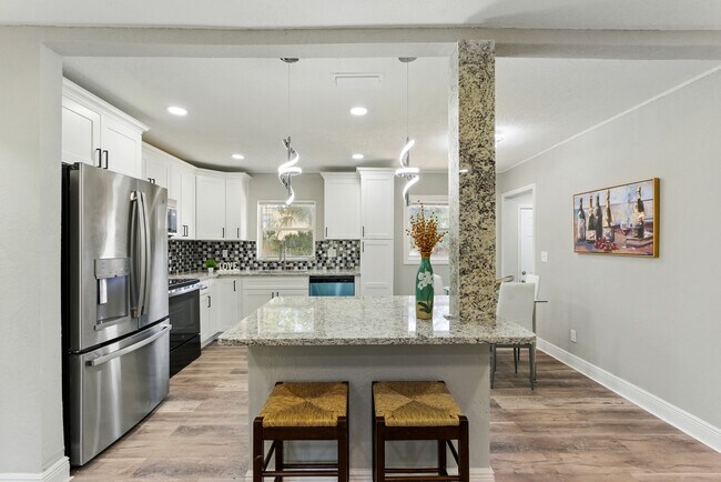 6353 David Dr in Jacksonville, FL - Building Photo - Building Photo